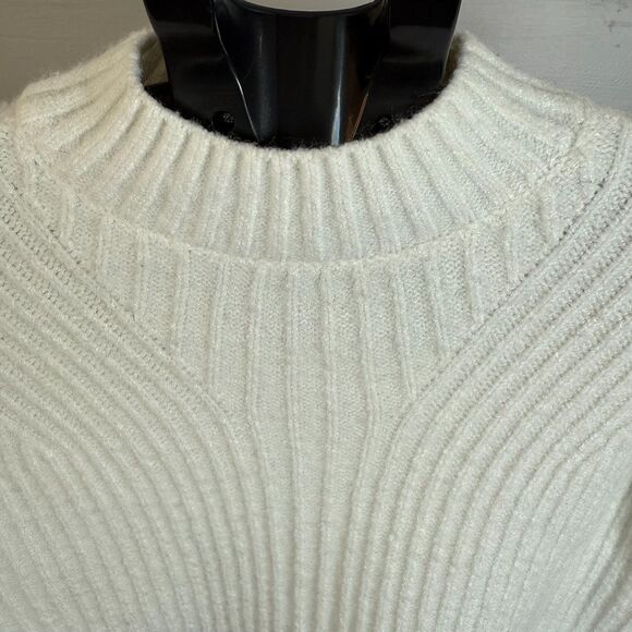 gbGIRLS Cable Knit Ribbed Sweater White Girls Size L Pullover, Mock Neck - Picture 3 of 11
